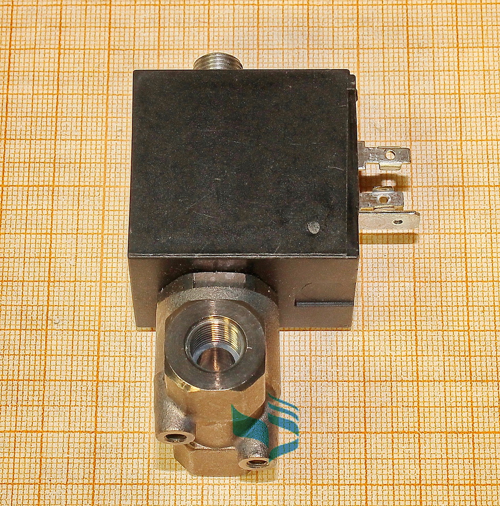 картинка Клапан электромагнитный 3-х ходовой (хол. Вода) 