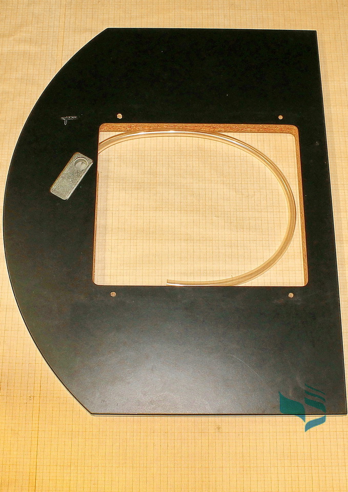 картинка Крышка эксплуатационно-технического блока черная "Koro" 